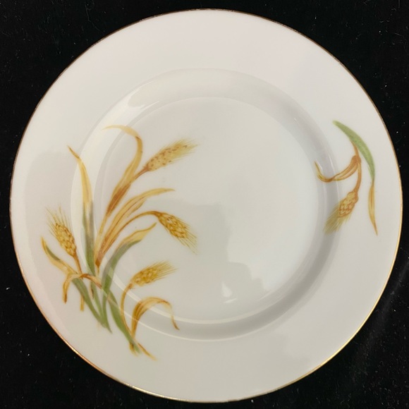 Vintage Set of 8, Puritan China Wheat Pattern Bread/Butter Plates with Gold Trim - Picture 10 of 14